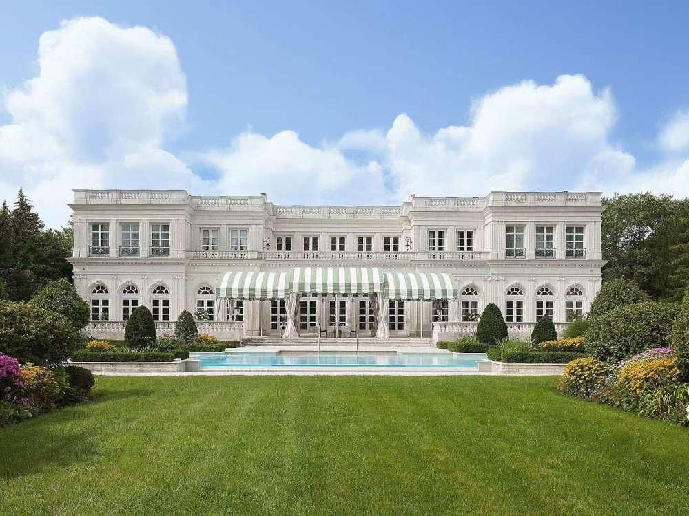 Photo of a luxury home in Toronto